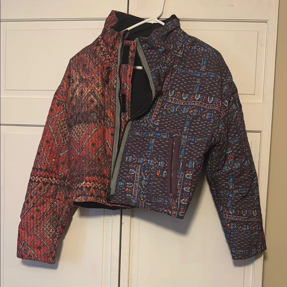 Patterned Women's Jacket - Red and Blue - Picture 1 of 3
